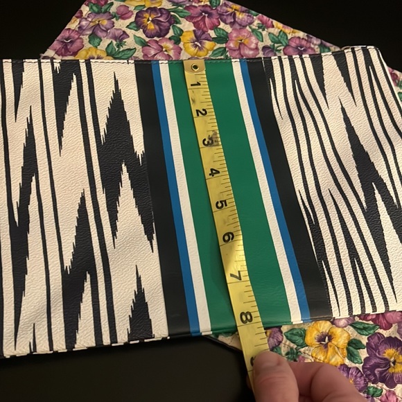 C Wonder Ikat Clutch - Picture 4 of 5